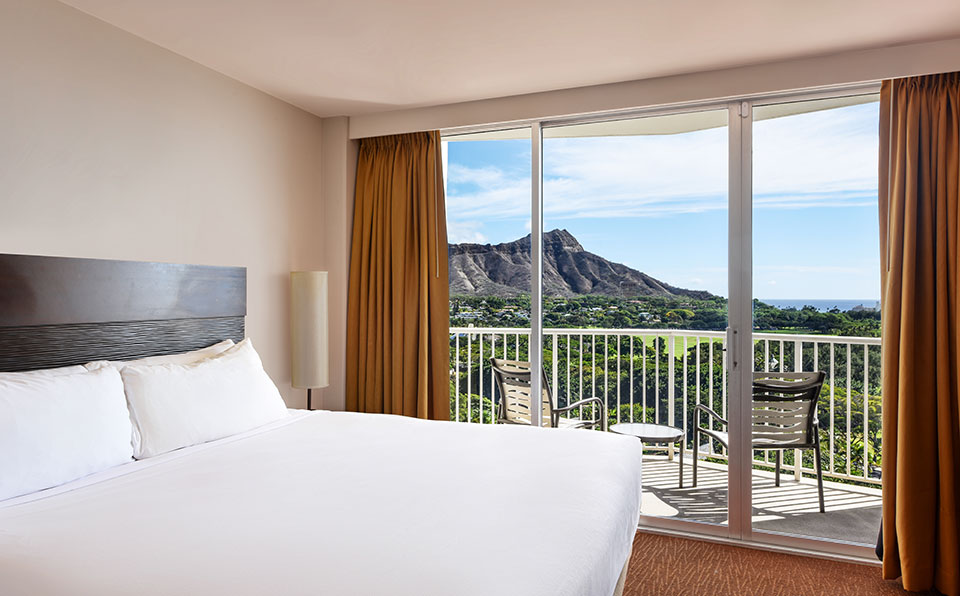 ダイヤモンドヘッドを望みます